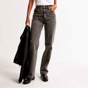 Abercrombie & Fitch The 90’s Straight Ultra High Rise Curve Love Charcoal Jeans